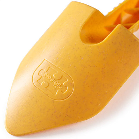 Garden Honey Yellow Eco Spade-Bigjigs Toys,Eco Friendly,Forest School & Outdoor Garden Equipment,Messy Play,Outdoor Sand & Water Play,Outdoor Sand Pits,Seasons,Sensory Garden,Spring,Strength & Co-Ordination,Toy Garden Tools,Water & Sand Toys-Learning SPACE