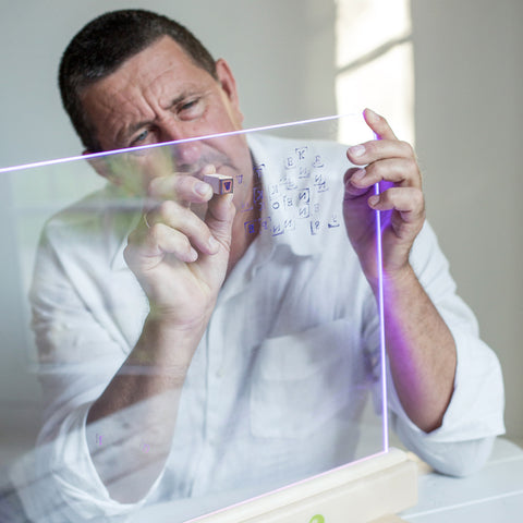 Magic Light Easel-Arts & Crafts,Atelier,Bigjigs Toys,Drawing & Easels,Dropship,Mark Making,Primary Arts & Crafts,SCOTEXCEL-Learning SPACE