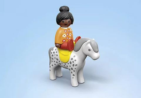 Playmobil® JUNIOR: Animal Home with Treat Dispenser-Animals,Farms & Construction,Games & Toys,Gifts for 5-7 Years Old,Imaginative Play,Playmobil,Primary Games & Toys,Small World-Learning SPACE